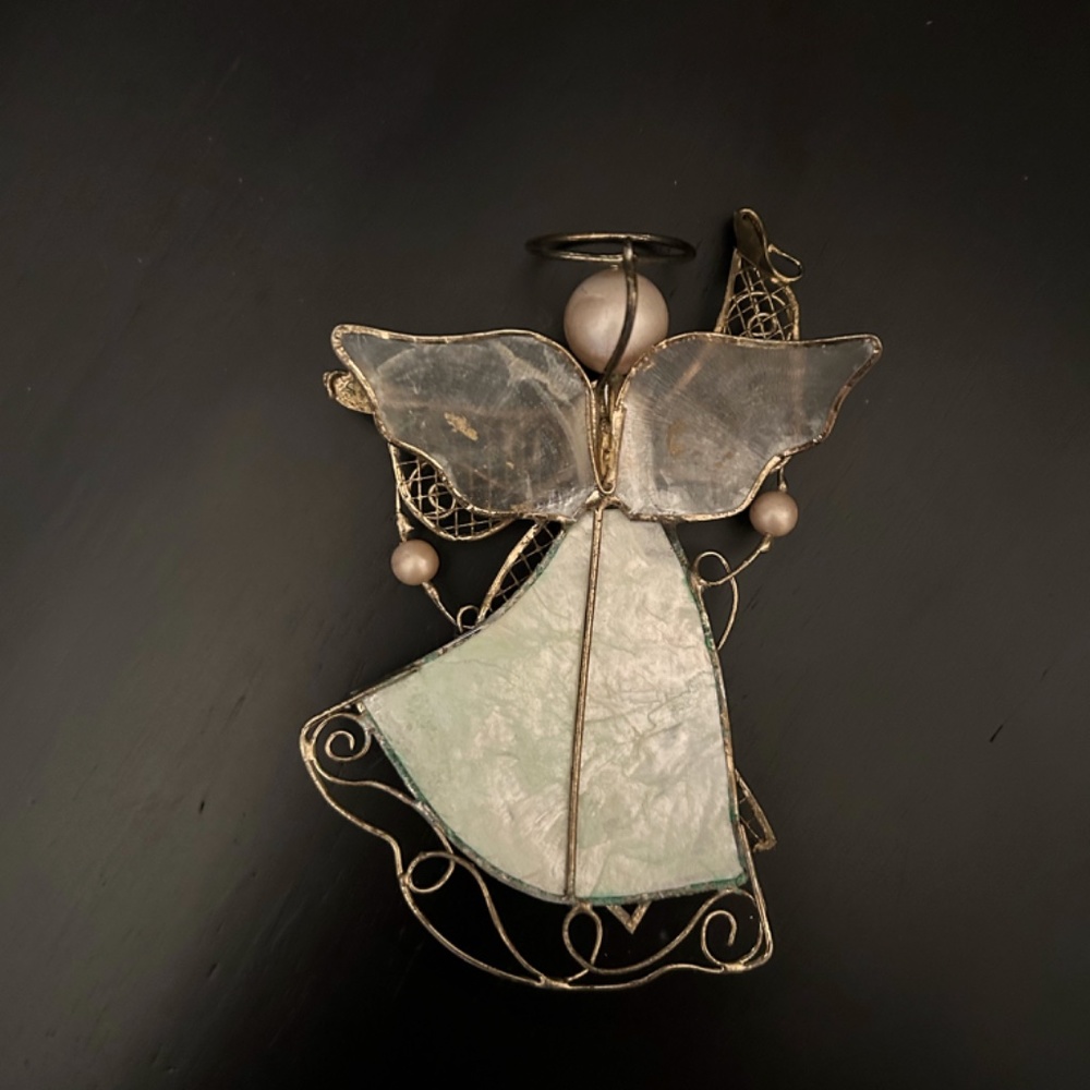 Vintage Brass Filigree & Shell Angel Ornament Detailed w Beautiful Patina - Picture 7 of 7